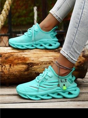 Women’s Athletic Sneakers in Aqua